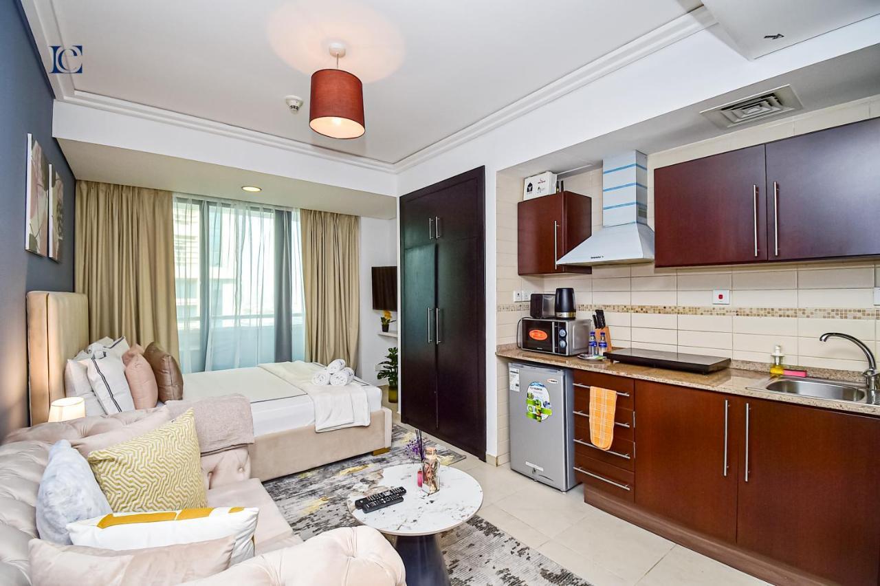 Luxury Escapes - Modern Studio Apt - Metro, Beach & Mall Mins Away Dubai Bagian luar foto